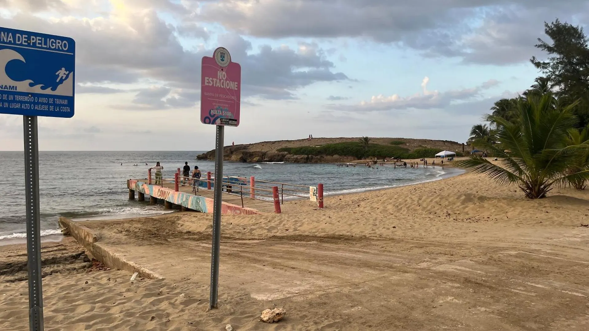 Neymar Beach House Camuy Holiday park
